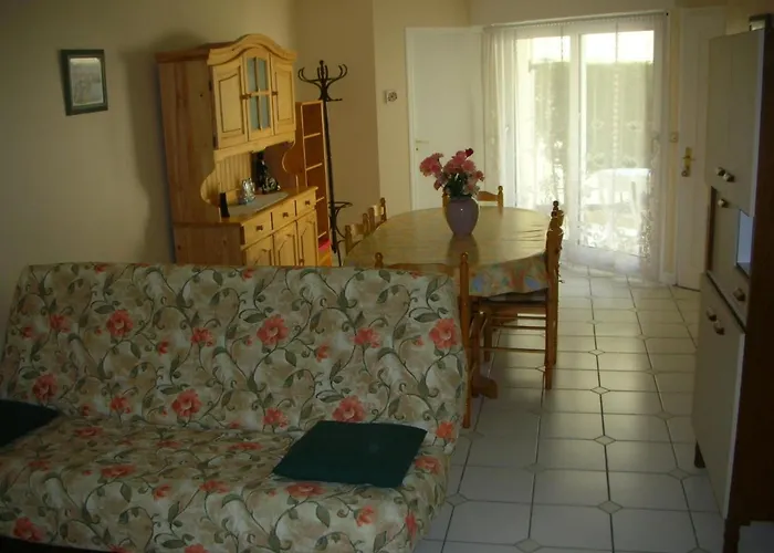 Appartement Charmant T2 A Royan Proche Marche Central - Fr-1-71-53 Royan